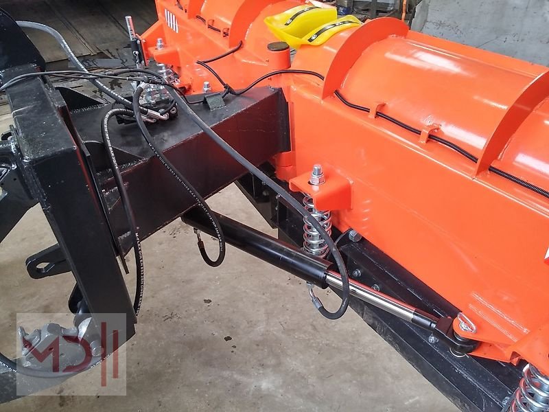 Schneepflug typu MD Landmaschinen AT Schneepflug V-Form Modell 1 | 2,0m - 3,3m, Neumaschine v Zeven (Obrázek 13)